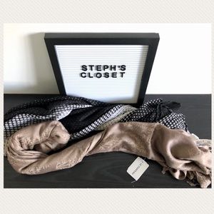 ⭐️2 NWT Le Château Scarves 🧣